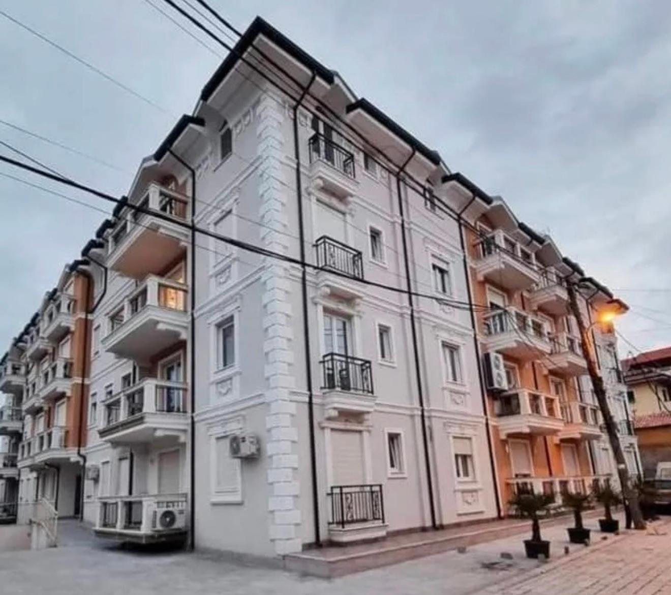 Apartament Comfort Gjuhadol
